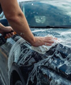 خدمة تنظيف السيارات